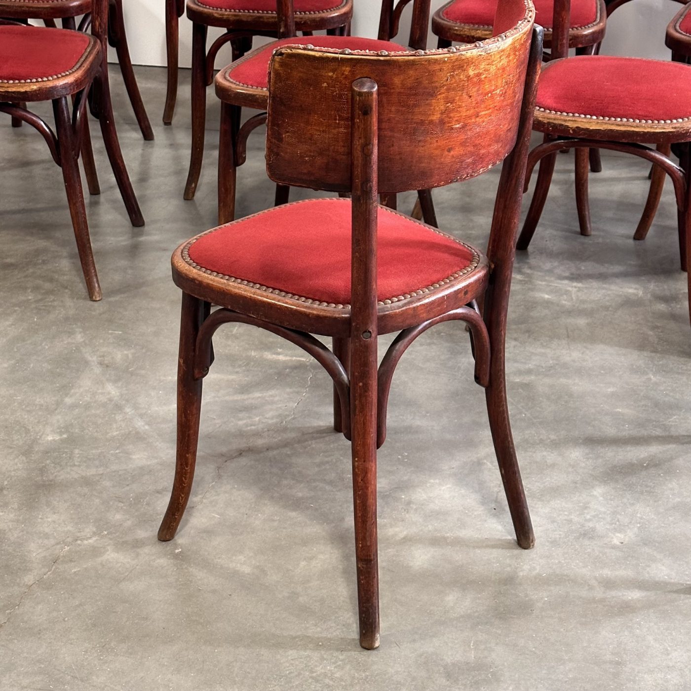 objet-vagabond-bistrot-chairs0002