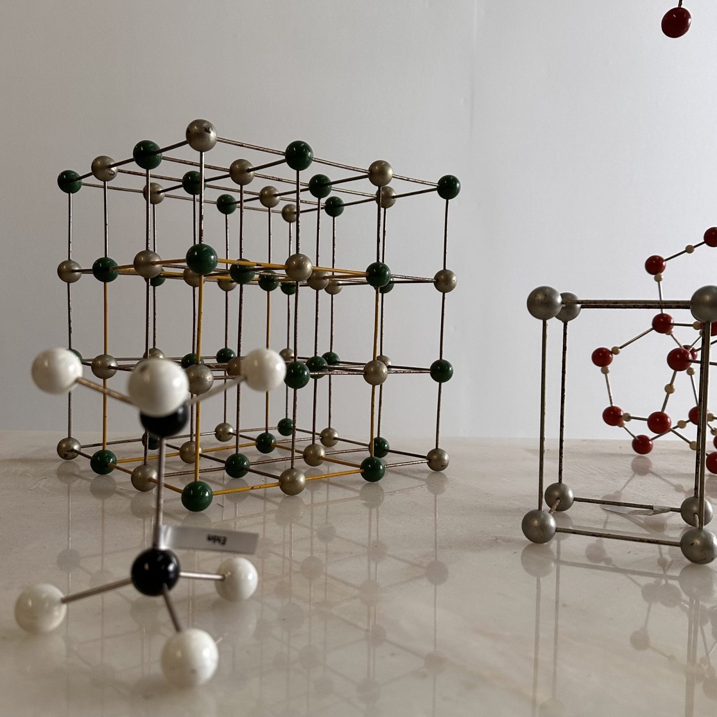 objet-vagabond-molecule-forms0003