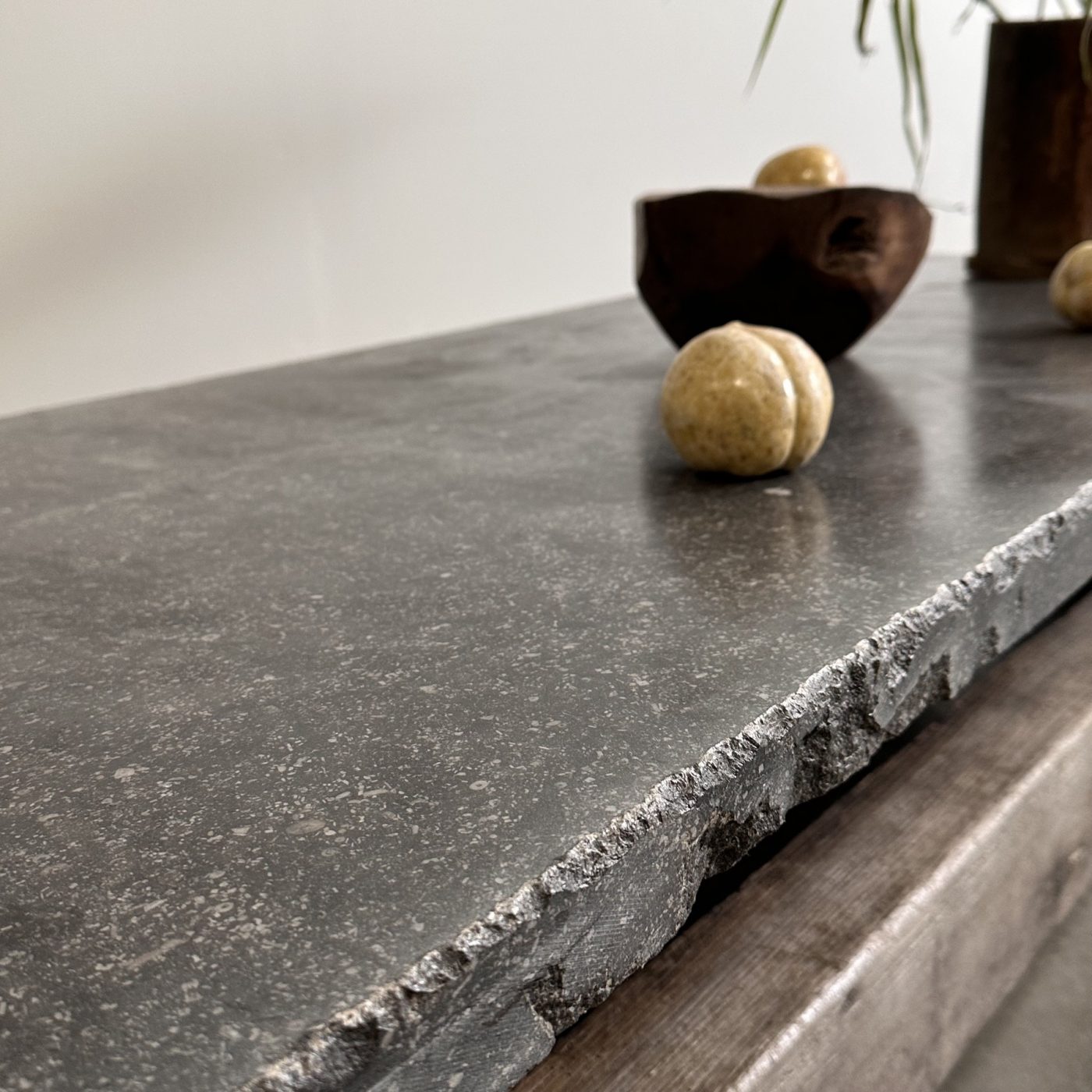 objet-vagabond-stone-coffeetable0006