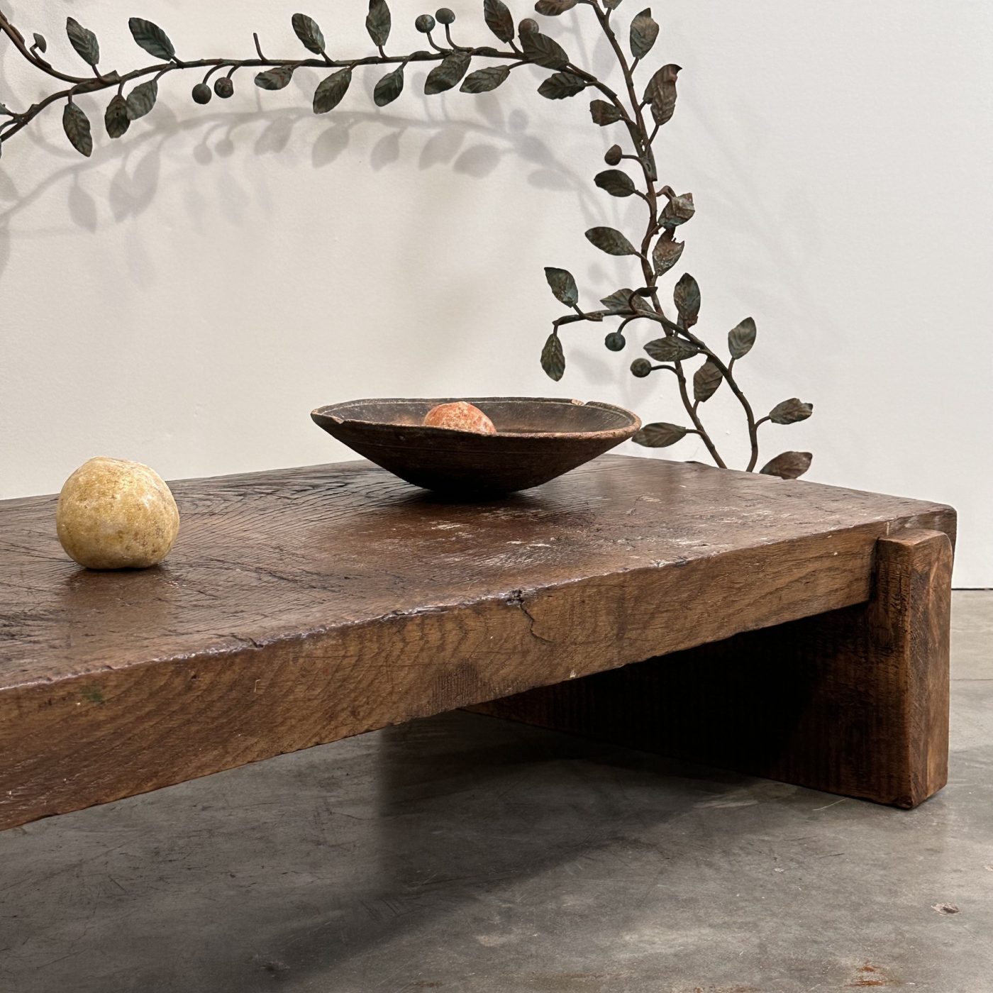 objet-vagabond-primitive-coffeetable0002