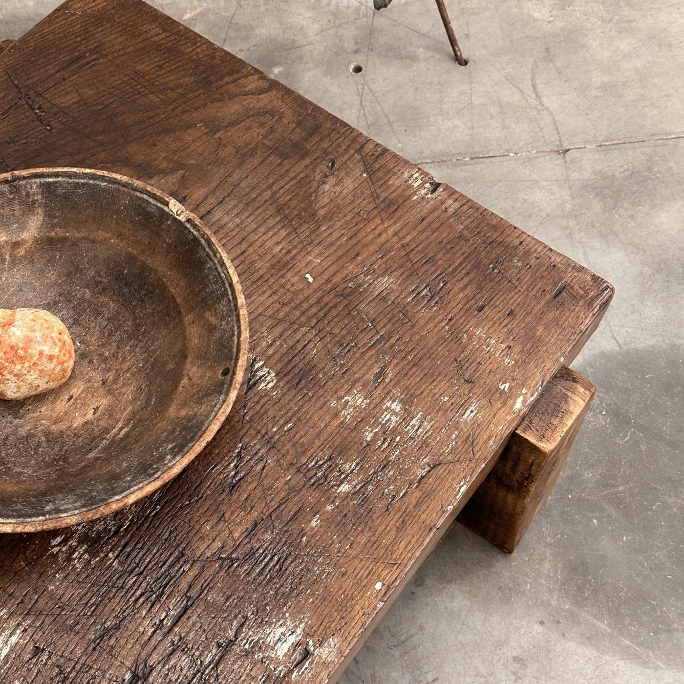 objet-vagabond-primitive-coffeetable0005