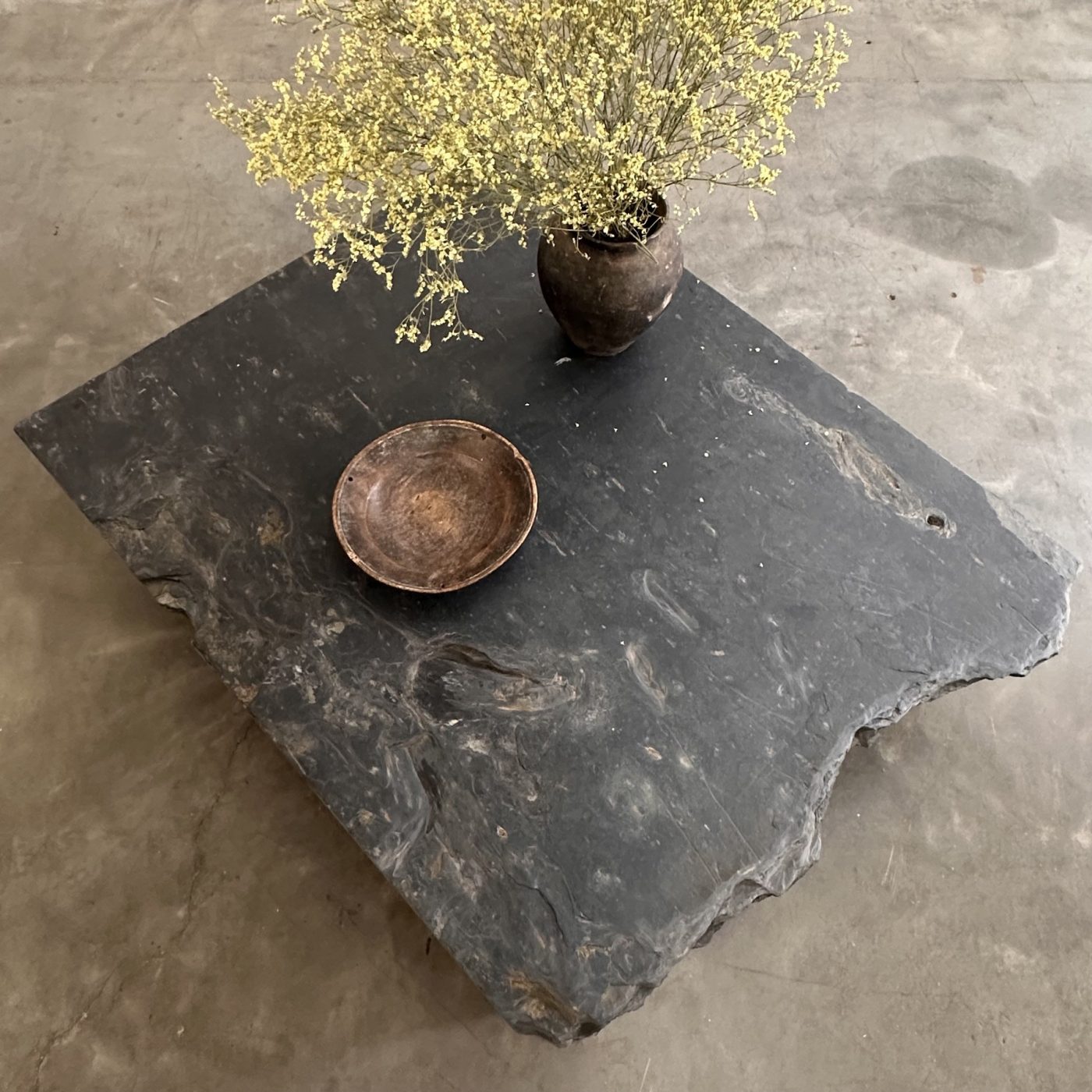 objet-vagabond-stone-coffeetable0010