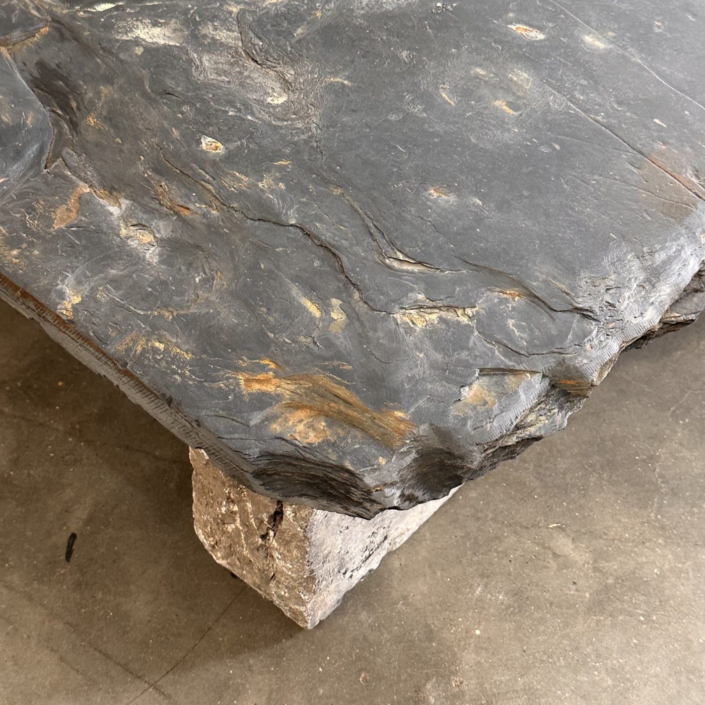 objet-vagabond-stone-coffeetable0011