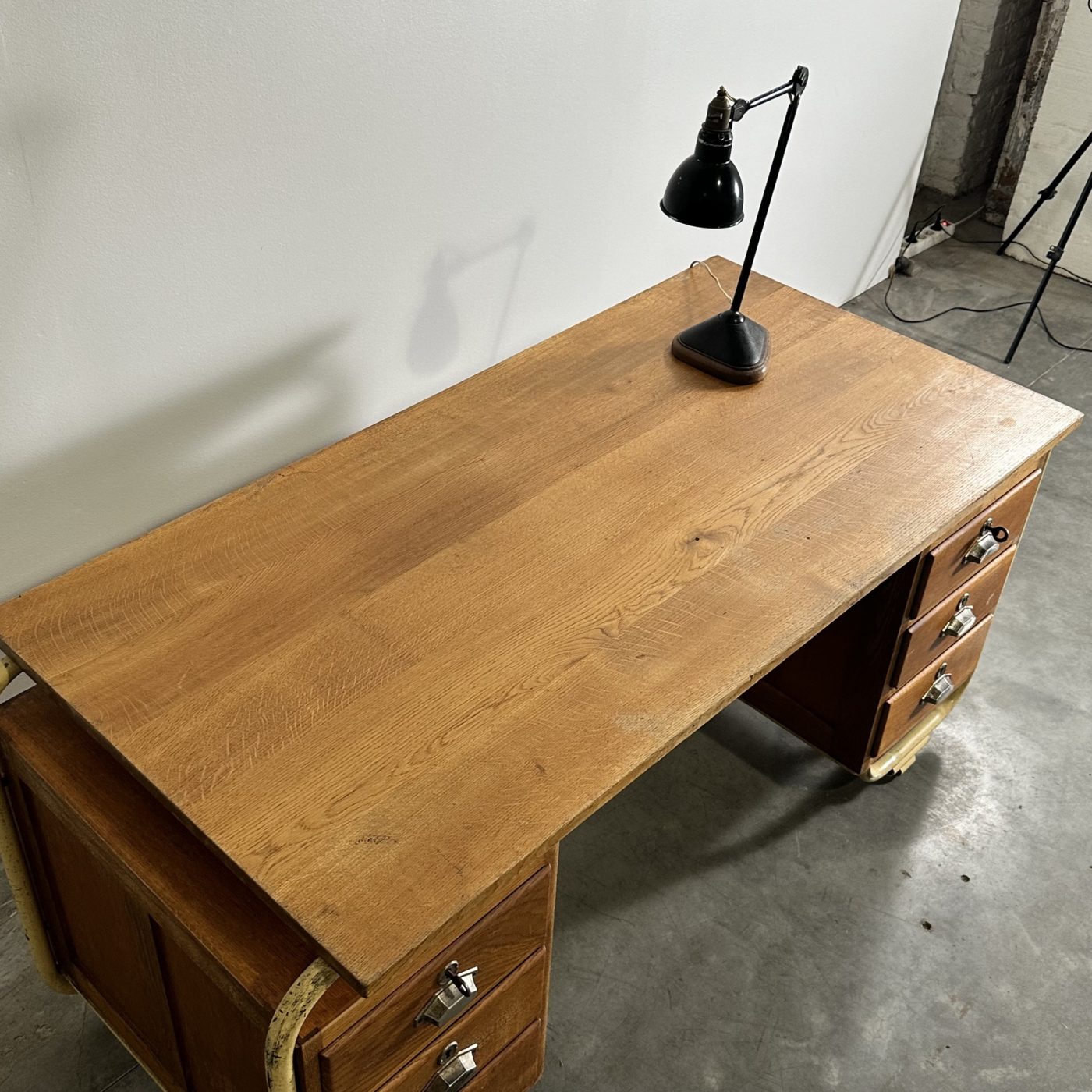 objet-vagabond-artdeco-desk0000