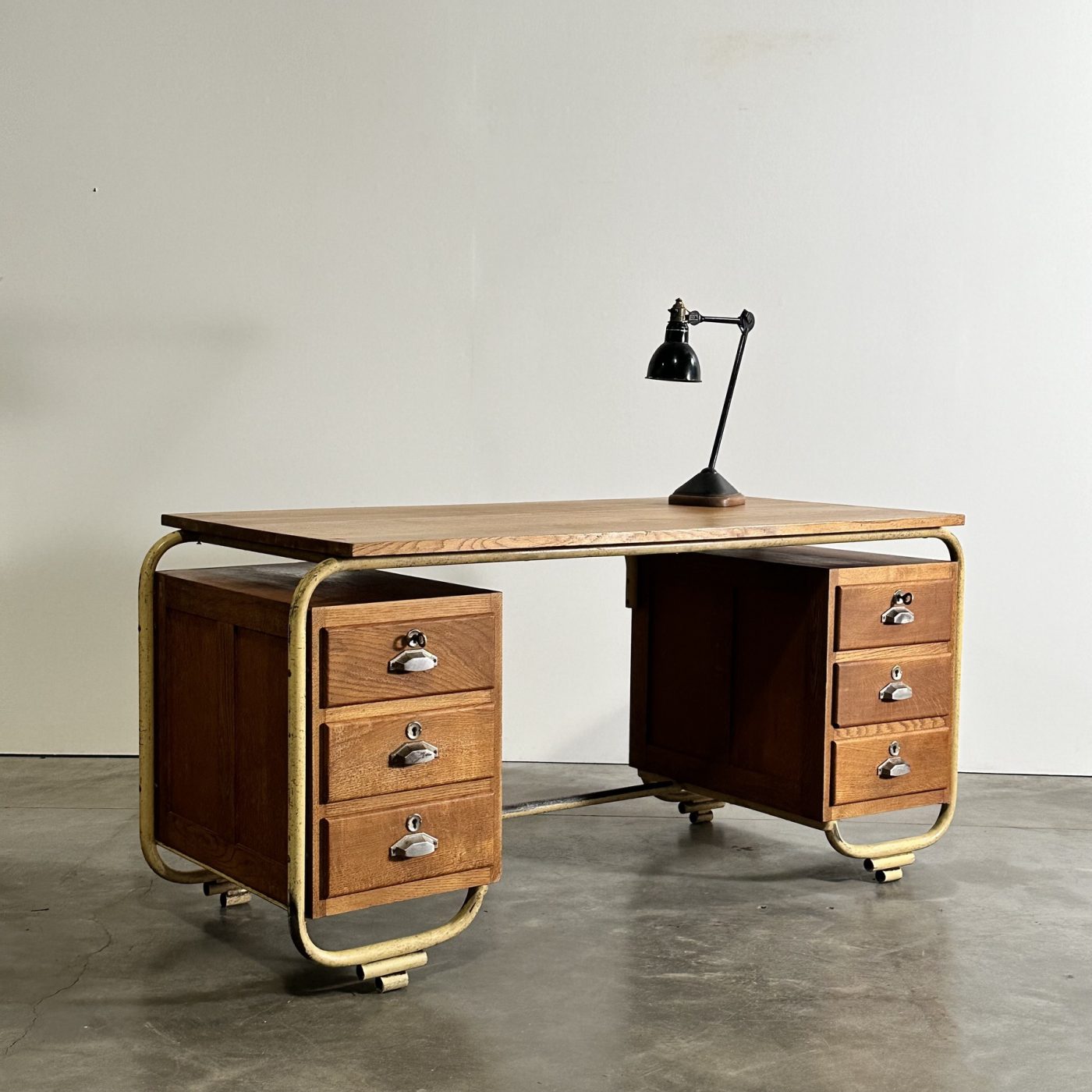 objet-vagabond-artdeco-desk0005