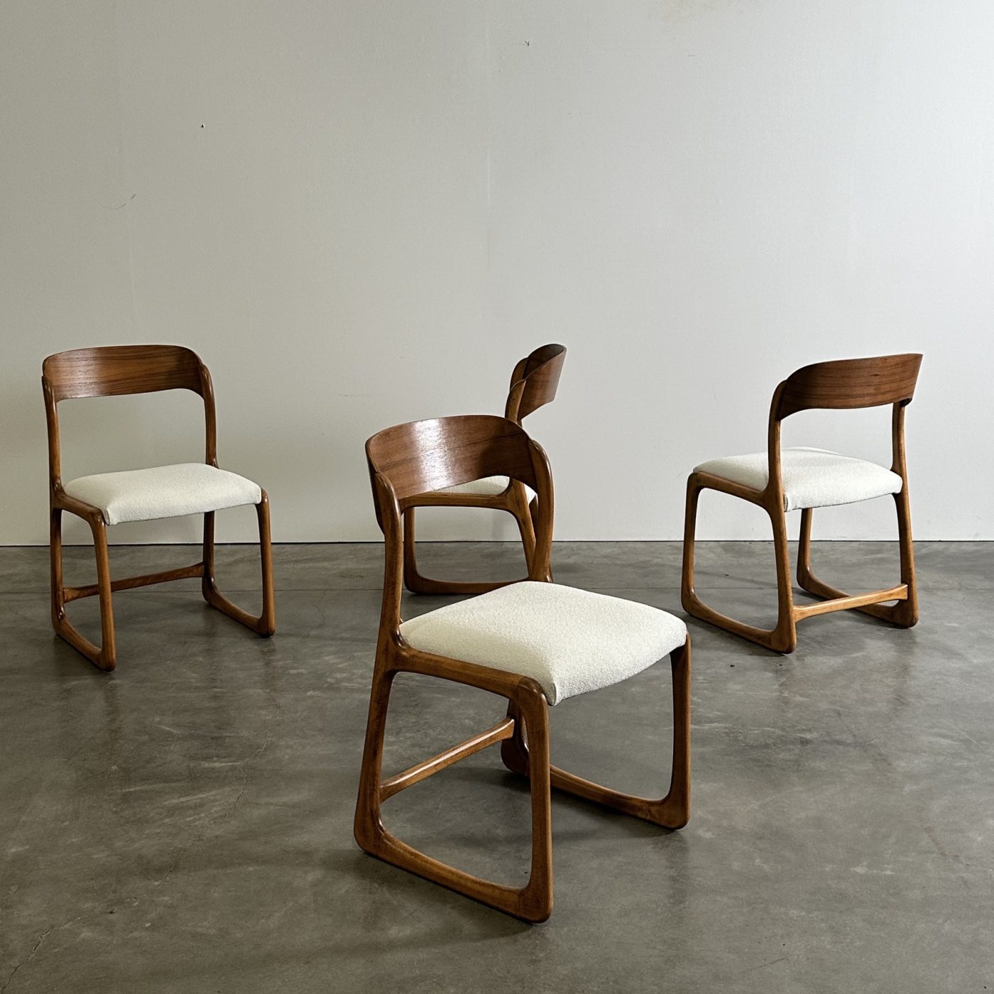 objet-vagabond-baumann-chairs0004