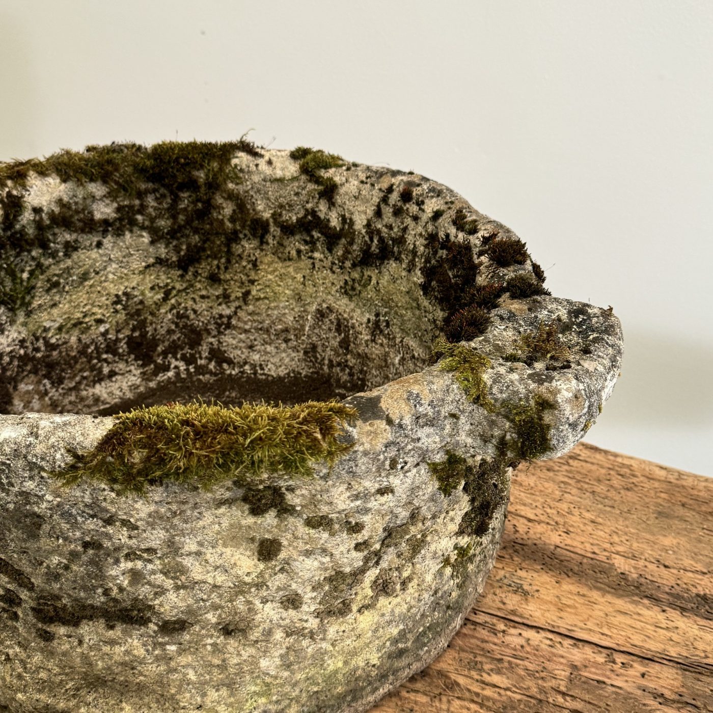 objet-vagabond-stone-planter0006