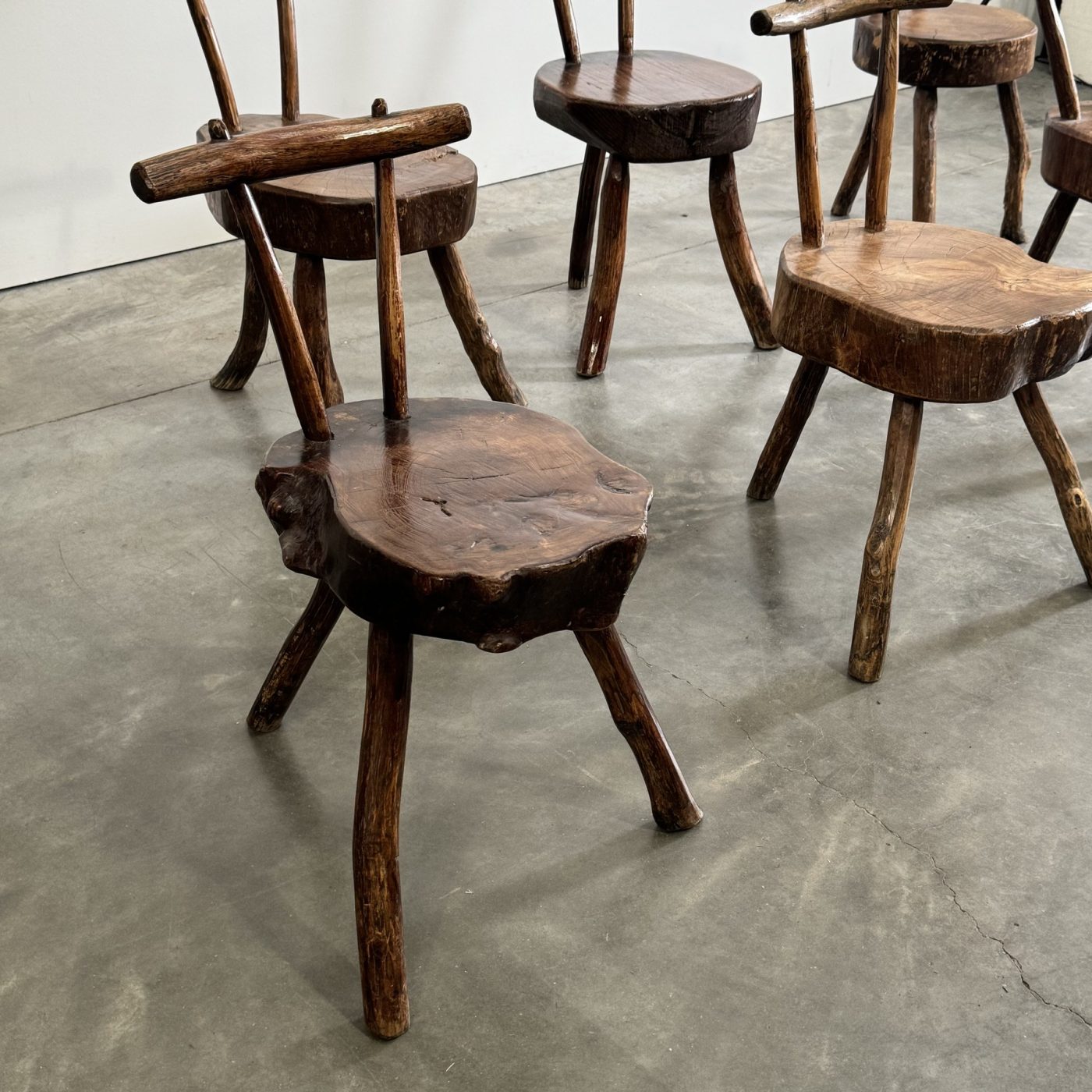 objet-vagabond-primitive-chairs0000