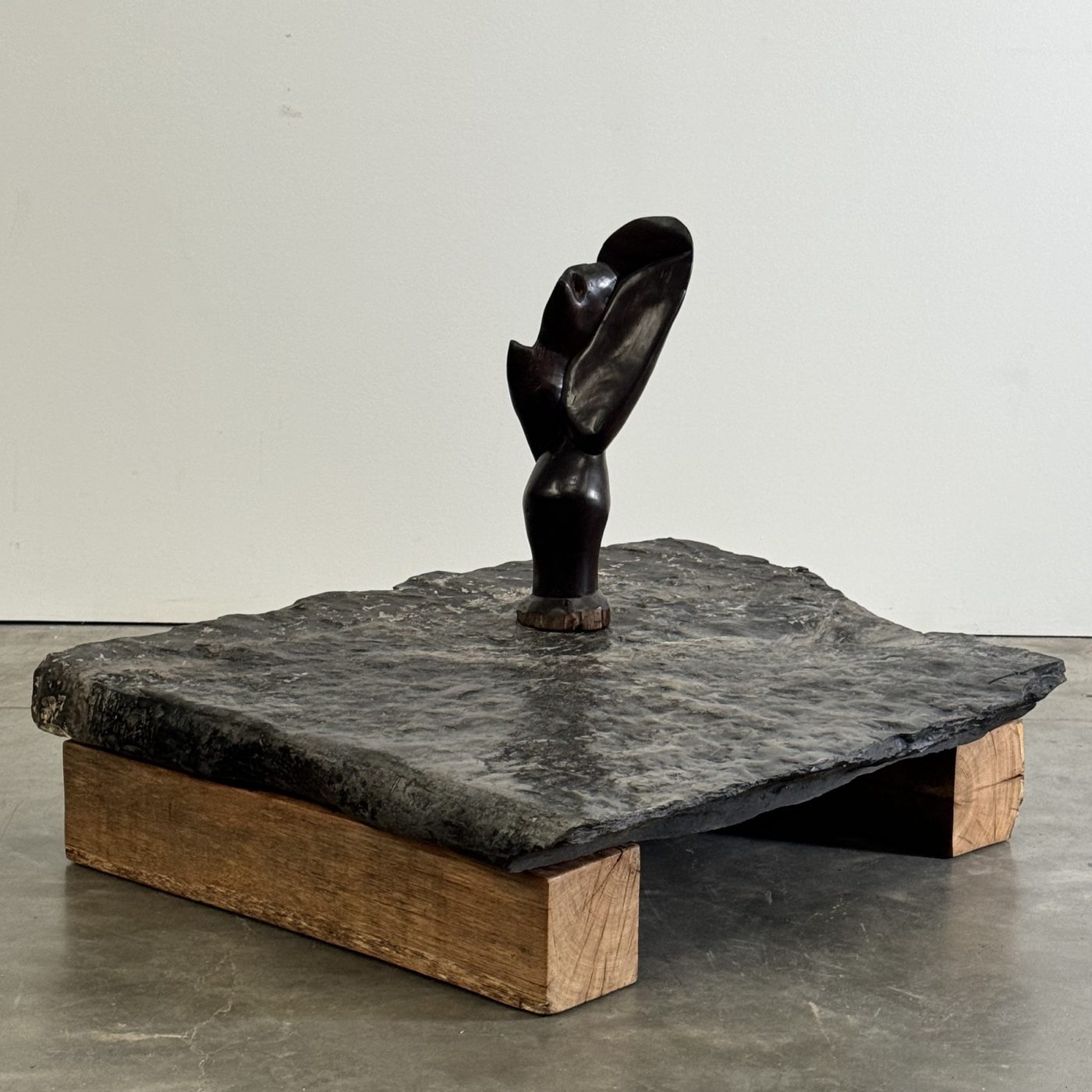 objet-vagabond-stone-coffeetable20007