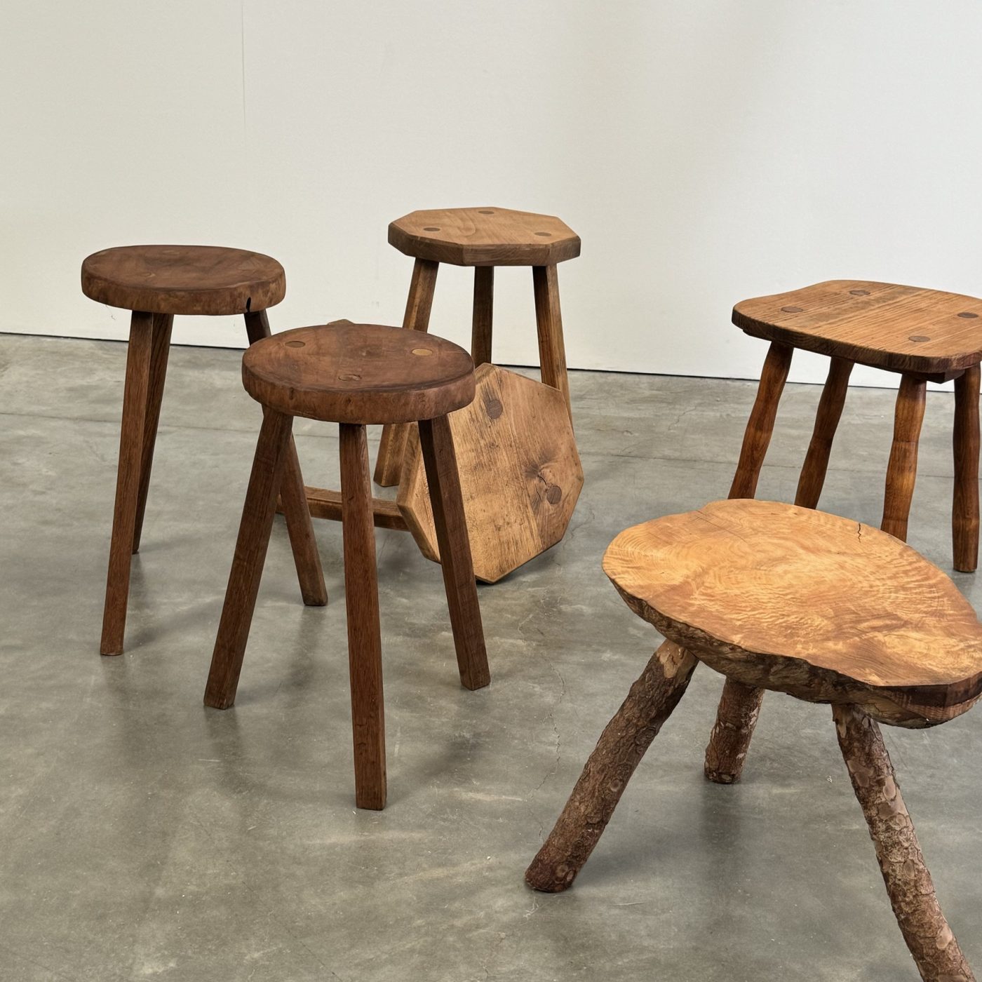 objet-vagabond-stools-collection0006